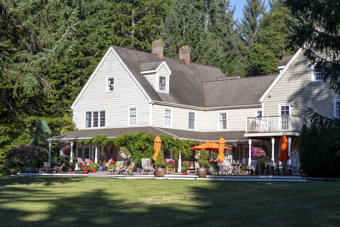 Minette Bay Lodge, photograph 2 of 11